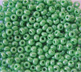 Стеклянный бисер 25г (крупный) непрозрачный зеленый (Б046)