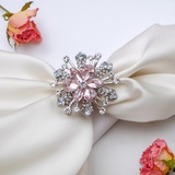 Кольцо для платка "Цветок", цвет бело-розовый в серебре 3925001
