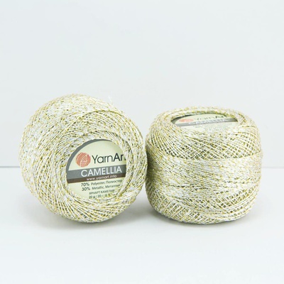 Пряжа Yarnart Camellia 50г/450м (91% полиэстер, 9% металлик), белое золото 430