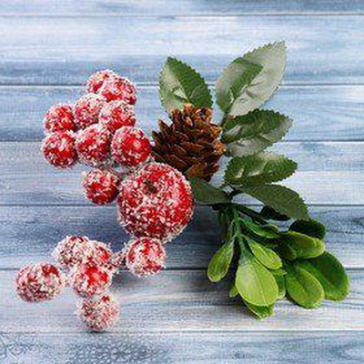 Декоративная веточка "Зимние грезы", ягоды иней шишка листья, 18 см